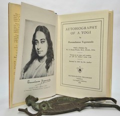 Autobiography of a Yogi 1959 8th Edition Paramhansa Yogananda Meditation HC$DJ