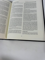 The UFO Encyclopedia The Phenomenon from the Beginning Volume 1 Jerome Clark