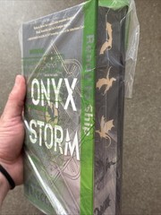 Onyx Storm (Deluxe Limited Edition) by Rebecca Yarros (2025, Hardcover)