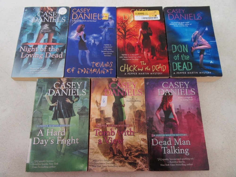 BIG Lot (7) CASEY DANIELS Books PEPPER MARTIN MYSTERY SERIES #1-7 NEAR COMPLETE