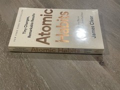Atomic Habits by James Clear Build Good Habits & Break Bad Ones (Paperback) NEW