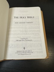 NCV Holy Bible Camel Bonded Leather Gold Gilt Edge Box ISBN 0-7180-0368-3 5295CL