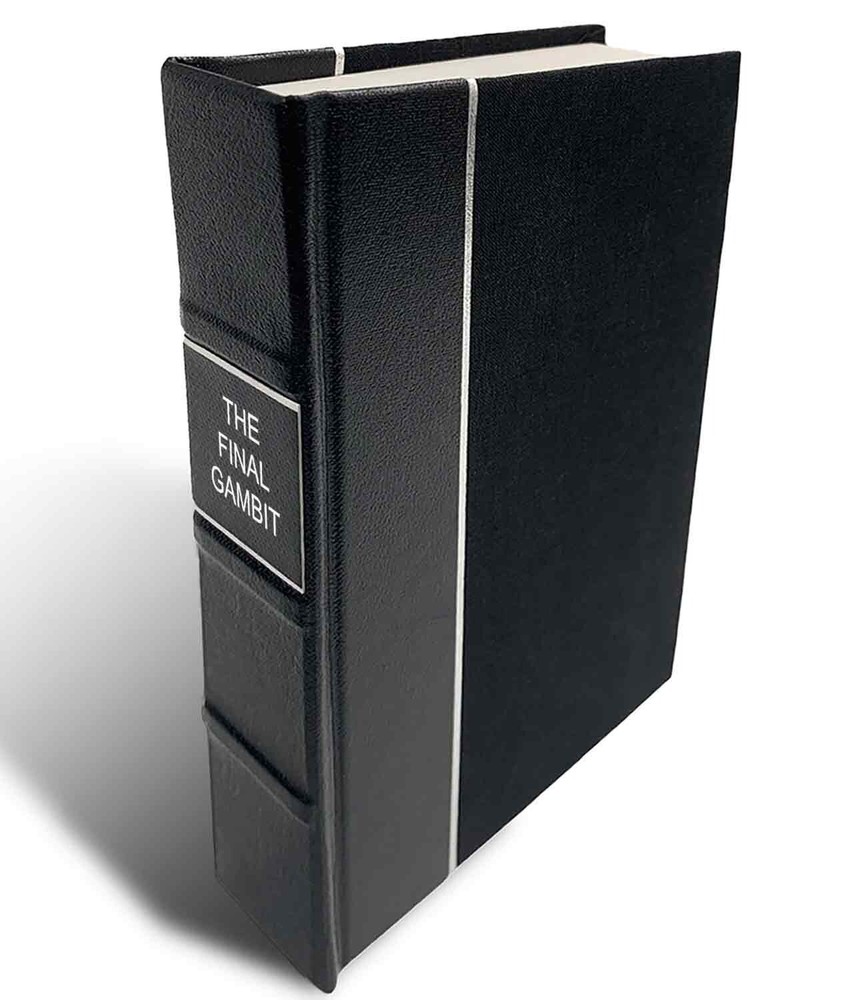 The Final Gambit (Leather-bound) Jennifer Lynn Barnes Hardcover Book
