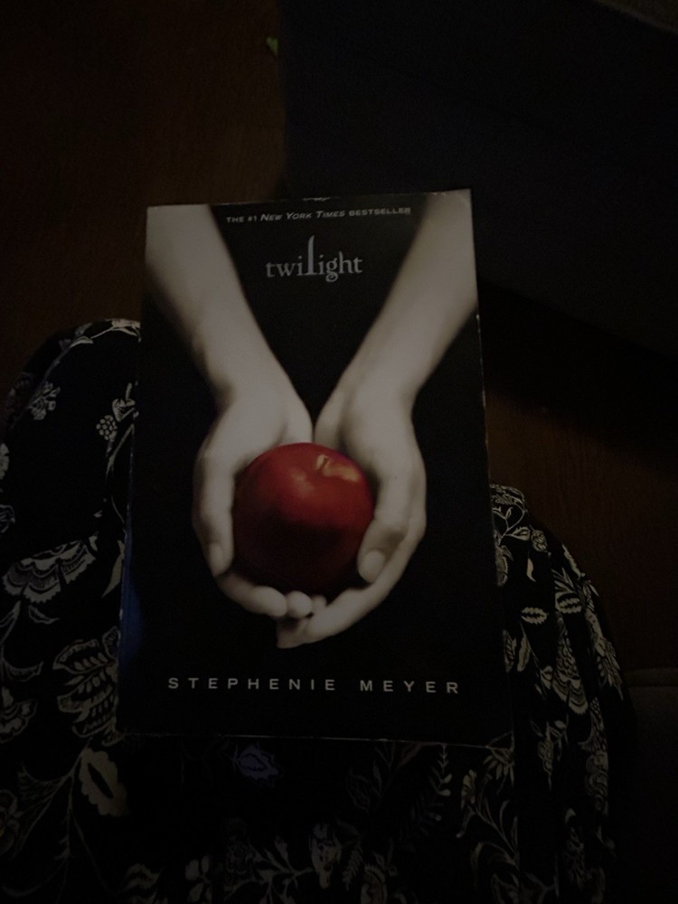 Stephenie Meyer Twilight Saga Collection Paperback And Hardcover