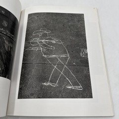 Helen Levitt In The Street 1987 1st Edition PB Chalk Drawings Messages Duke