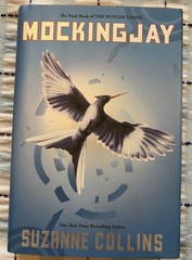 Mockingjay (Hunger Games, Book Three) by Suzanne Collins (2010, Hardcover)
