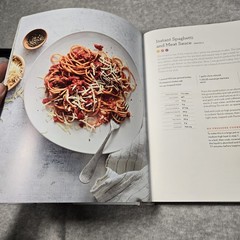 Skinnytaste One Done 140 No-Fuss Dinners Hardcover Cookbook Meal Gina Homolka