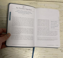 Pathway To Victory Daily Devotional Book Leatherette Dr Robert Jeffress 2022