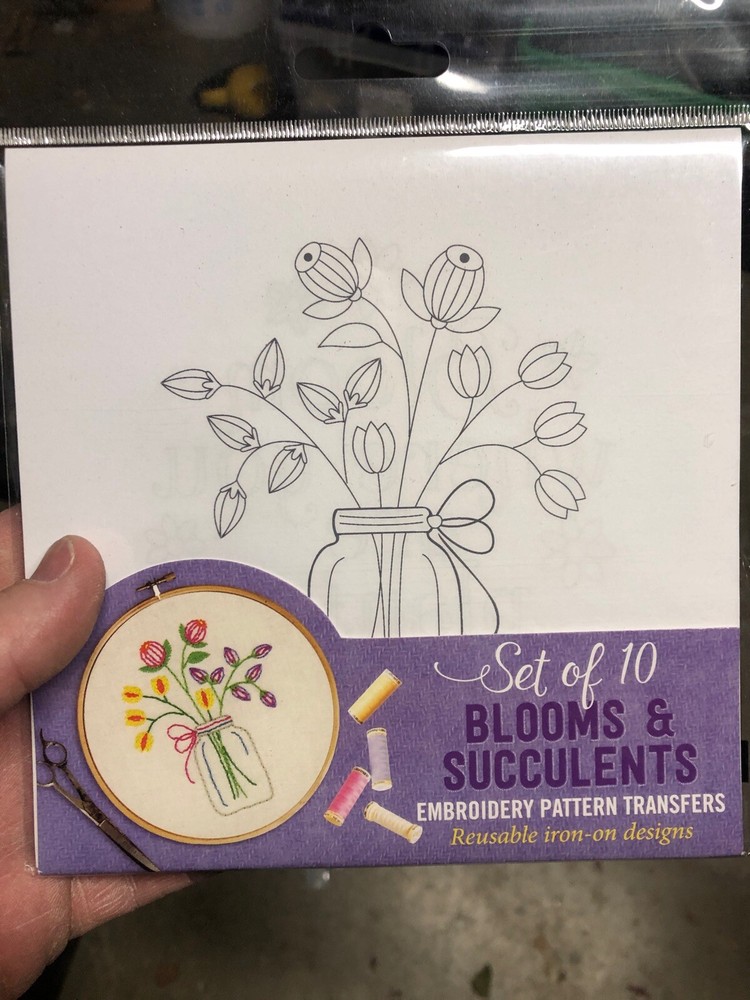 Embroidery Transfers 15 Plg by Inc Peter Pauper Press 9781441326089