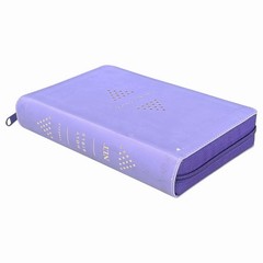 NLT New Living Translation Diamond Lavender Leatherlike Zippered Bible w/ Index