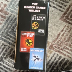 Suzanne Collins The Hunger Games Ser. Vol. 1 Hardcover Scholastic 2008 w/DJ