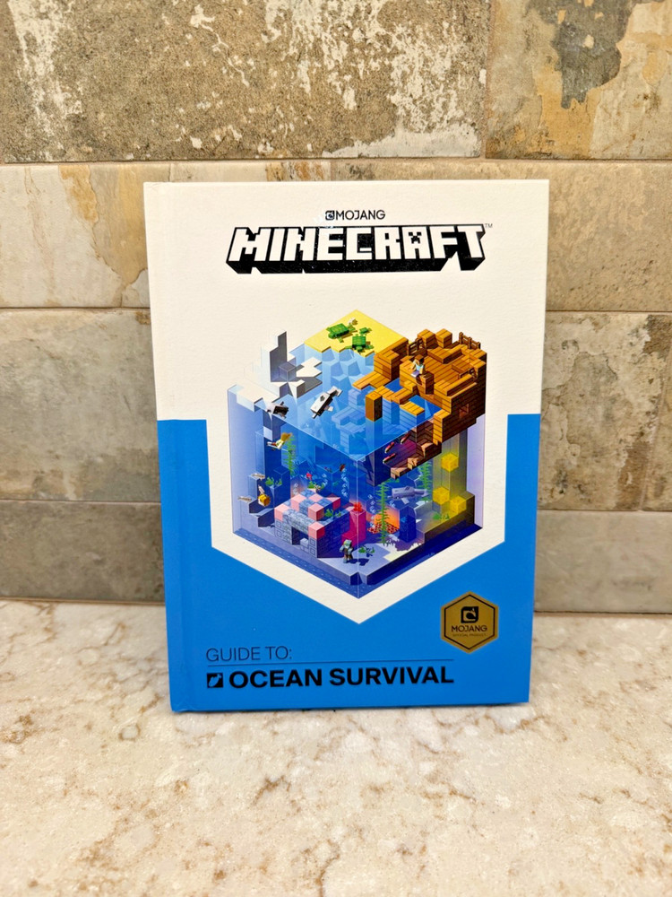 Minecraft: Guide to Ocean Survival by Mojang AB and The Official Minecraft Team