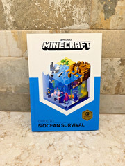 Minecraft: Guide to Ocean Survival by Mojang AB and The Official Minecraft Team