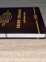 Fallout 4 Vault Dwellers Survival Guide Collector’s Edition Restricted Hardcover