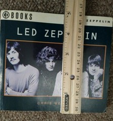 LED ZEPPELIN Collectable CD Sz format Book by Chris Welch w/ Color Illustrations