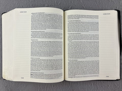 Single Column Journaling Bible (Black) English Standard Version ESV CLEAN PAGES