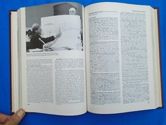 World Book 1980 Yearbook – Events of 1979 Hardcover 608 Pages – Good Condition