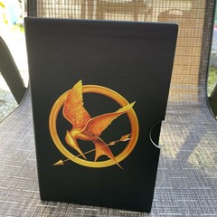THE HUNGER GAMES – TRILOGY BOX SET 3 BOOKS By Suzanne Collins Scholastic Novel
