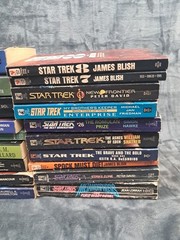Mixed Lot of 19 Star Trek Books – Mix of books from 70s 80s 90s and 2000s