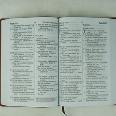 NKJV Super Giant Print Reference Holy Bible Red Letter Edition Thomas Nelson