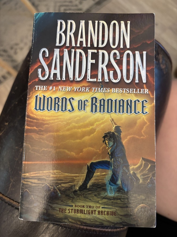 Words of Radiance (Stormlight Archive, The) – Mass Market Paperback – GOOD