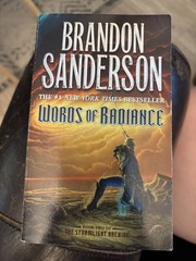 Words of Radiance (Stormlight Archive, The) – Mass Market Paperback – GOOD
