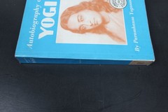 Autobiography of a Yogi Paramhansa Yogananda REPRINT Facsimile PB