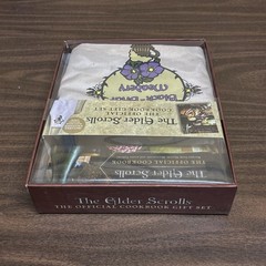 Chelsea Monroe-C Elder Scrolls: The Official Cookbook Gif (Mixed Media Product)