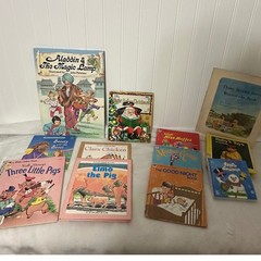 Vintage Childrens Books 11pc Disney Winnie Pooh Little Golden Tell-a-Tale Fair