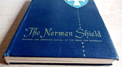 1959 20TH EDITION THE NORMAN SHIELD TRAINING MANUAL SIGMA CHI HC/HARDCOVER BOOK