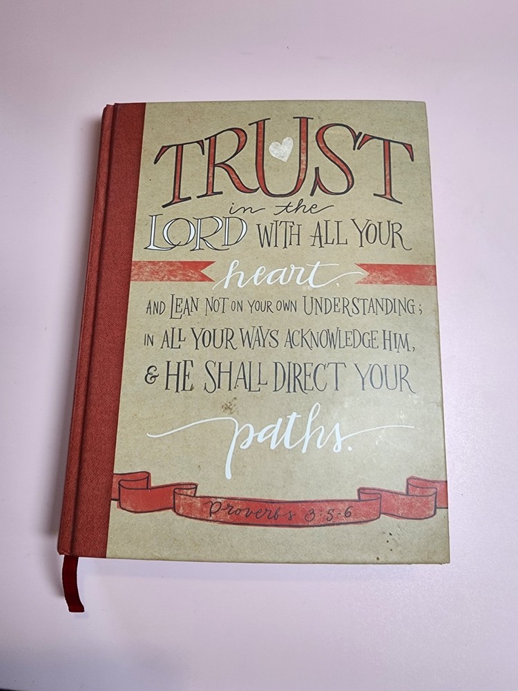 NKJV Beautiful Word Bible Large Print Like New Hardcover Red Letter Edition Good