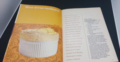 Jell-O Pudding Idea Book 1st Edition 1968 Vintage Cookbook Color Photos 44 Pages