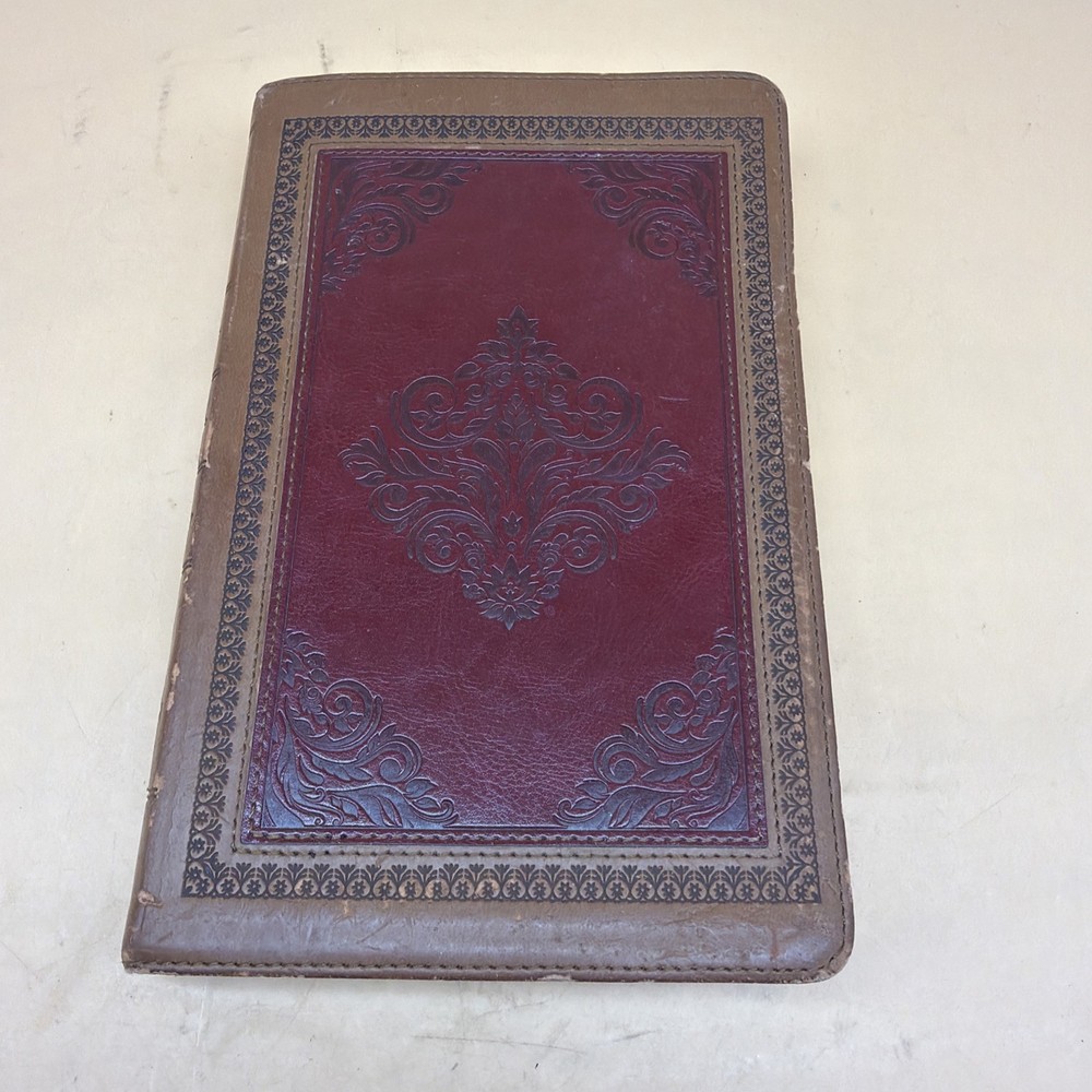 The King James Version Study Bible Red Letter 2011 Barbour Embossed Design KJV