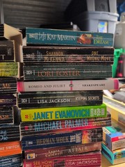 Mixed Lot of 26 Female Author Novels Romance & Thriller Clark Jackson NICE LOT
