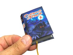 Cuentos de Terror w/wooden stand 800 pages of scary fun mini book set hardcovers