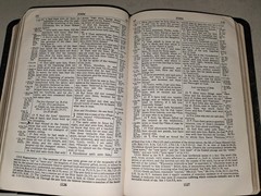 New Scofield Reference Bible – Oxford Black Morocco Leather 1967 Acceptable KJV