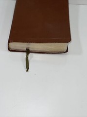 NIV Men’s Devotional Bible PREMIUM BONDED LEATHER ZONDERVAN