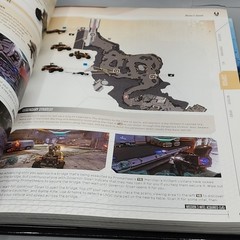 Halo 5 Guardians Collectors Edition Hardcover Strategy Guide Video Game Book