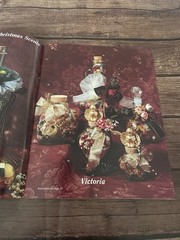 The Book of Beautiful BOTTLES Booklet Betsye Yates PLAID Inc 24 Pages Crafting
