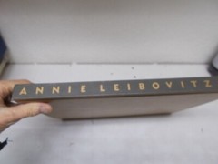 % Annie Leibovitz: Photographs, 1970-1990 by Annie Leibovitz (Hardcover)