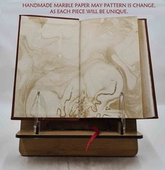 The In-Between: Unforgettable Encounters During Life’s F [Premium Leather Bound]