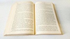 A PEOPLE’S HISTORY OF THE UNITED STATES By Howard Zinn