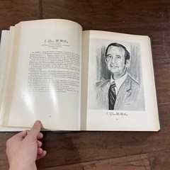 Men of Achievement in Texas by Garland A. Smith, Editor 1972 hardcover 432 pages