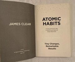 Atomic Habits by James Clear 2018 HC/DJ Avery Publishing 1st Edition