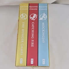 Hunger Games by Suzanne Collins (2014, Quantity Pack)