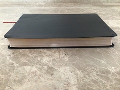 Zondervan NASB Thinline Bible Large Print 1995 Black Bonded Leather