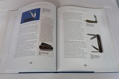 Pocket Knives Guide By Bernard Levine. 1993 Hardcover 80 Pages Pre Owned