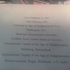 BHAGAVAD GITA: Maharishi Yogi NEW DELUXE GILT HB 0891860002 371 Pages SEE PHOTOS