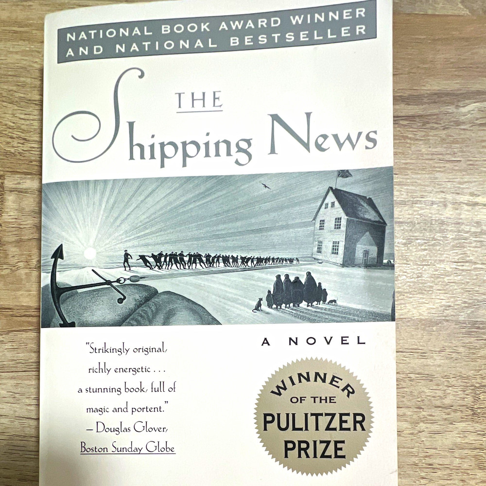 E. Annie Proulx The Shipping News Paperback Fiction Novel Adult English