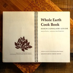 1972 VTG Whole Earth Cook Book PB – Sharon Cadwallader Judi Ohr – Santa Cruz CA